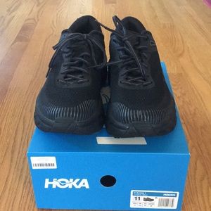 NWT HOKA woman’s Lady Bondi 7 Black size 11 lace-up walking shoes w/arch support